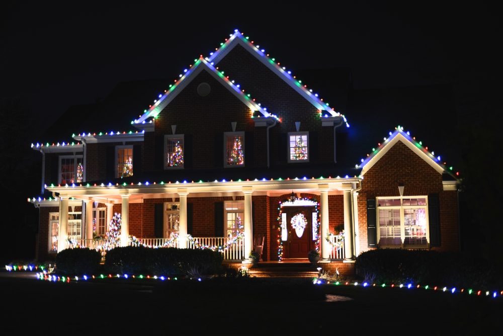 Residential Christmas Light Installation Near Me