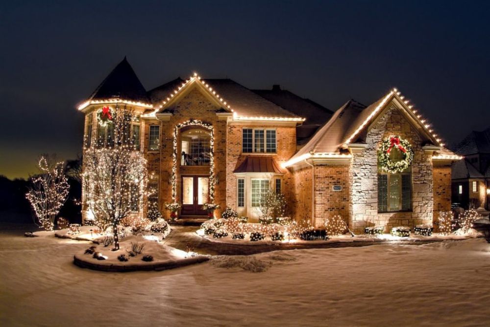 House with Christmas Lights Decor
